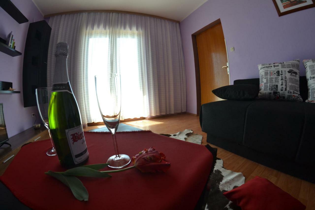 Apartman Jadranka Palit ภายนอก รูปภาพ