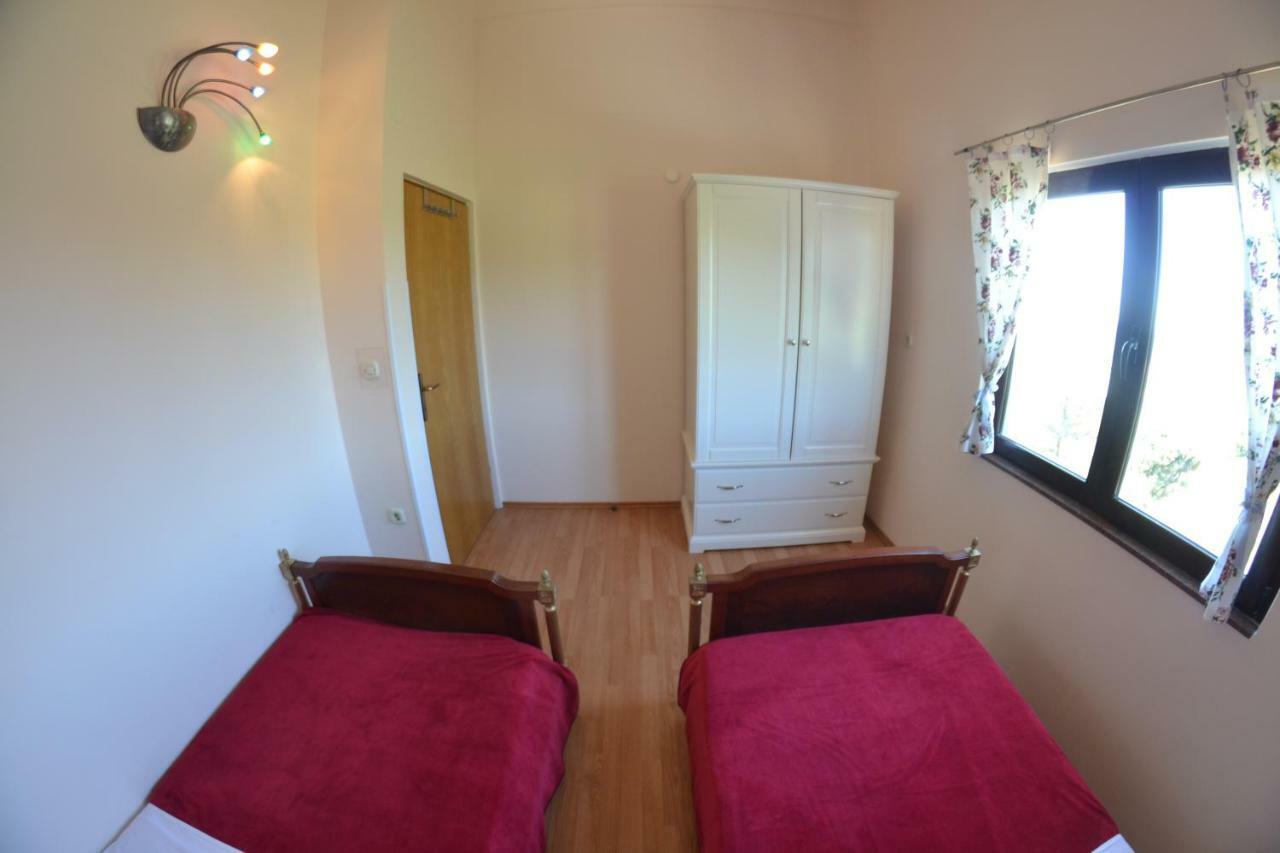 Apartman Jadranka Palit ภายนอก รูปภาพ